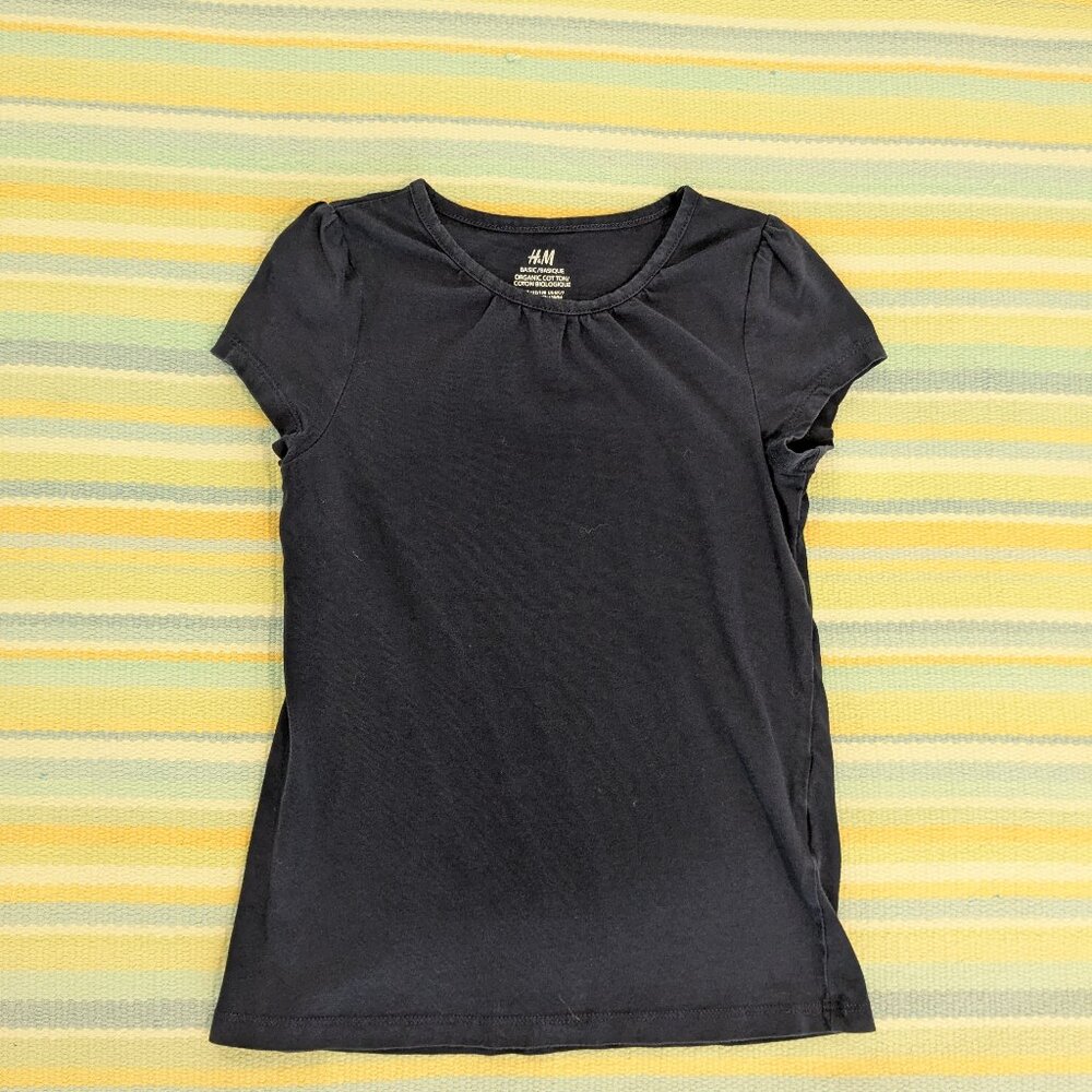 🛍️ BUNDLE ONLY • Girl's H&M Basics navy tee size 6/7